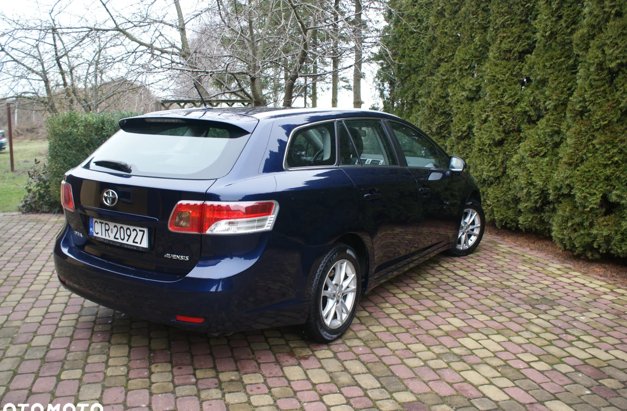 Toyota Avensis cena 29999 przebieg: 256000, rok produkcji 2010 z Drawno małe 529